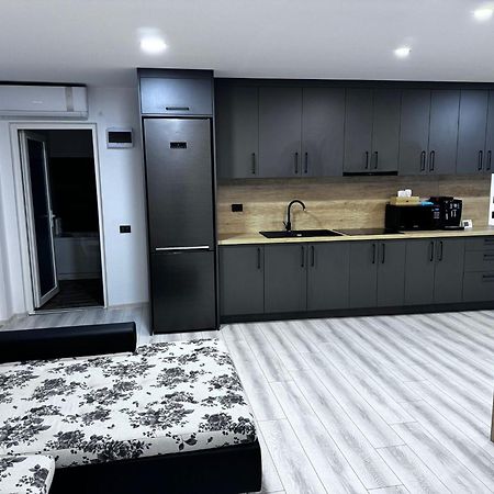 Whitehouse2 Appartement Arad Buitenkant foto