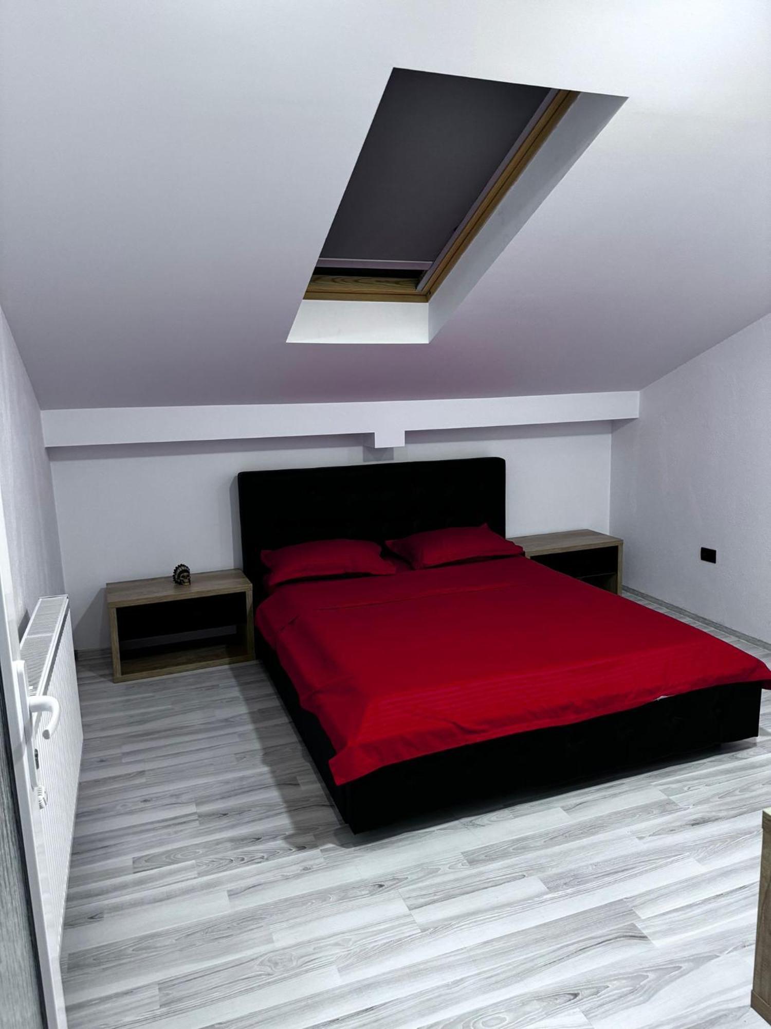 Whitehouse2 Appartement Arad Buitenkant foto